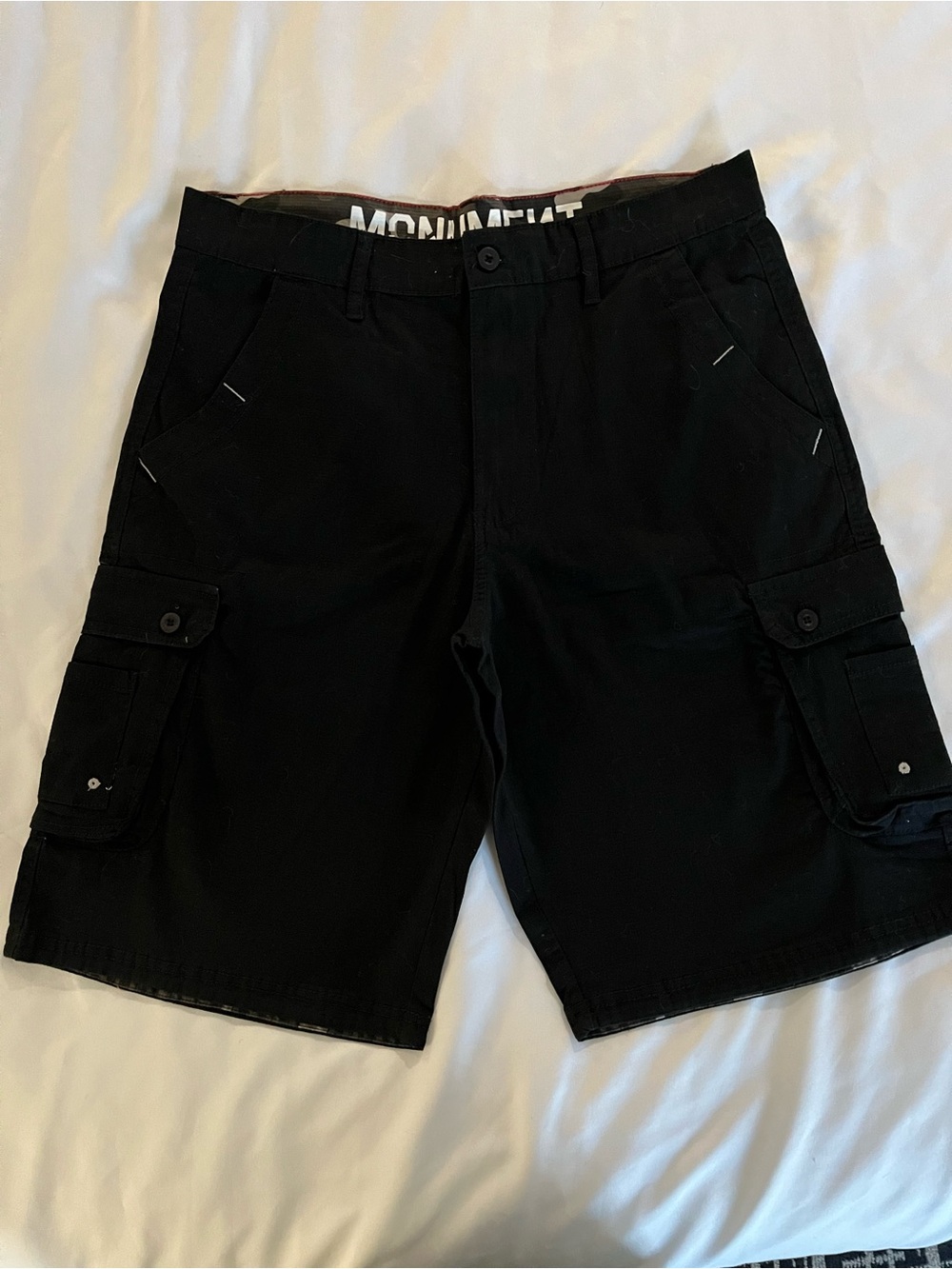 Monument Men's Black Cargo Shorts 34'